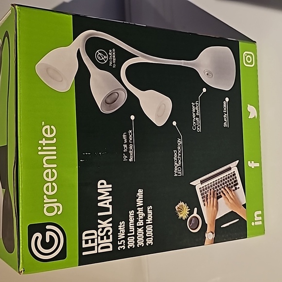 Energy- Saving  LED DESK LAMP Using Only 3.5W 2 Pack - Picture 5 of 6